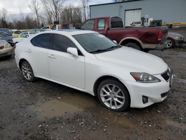 JTHCF5C27B5045169 - 2011 LEXUS IS 250 WHITE photo 4