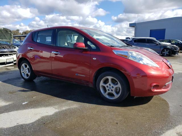 JN1AZ0CP1BT001696 - 2011 NISSAN LEAF SV RED photo 4