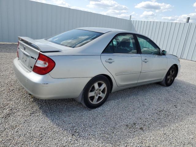 4T1BF30K23U554823 - 2003 TOYOTA CAMRY LE SILVER photo 3