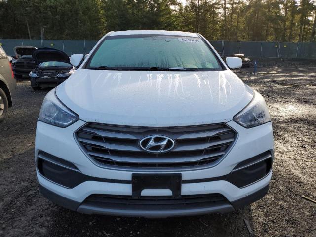 5NMZT3LB7JH069377 - 2018 HYUNDAI SANTA FE S WHITE photo 5