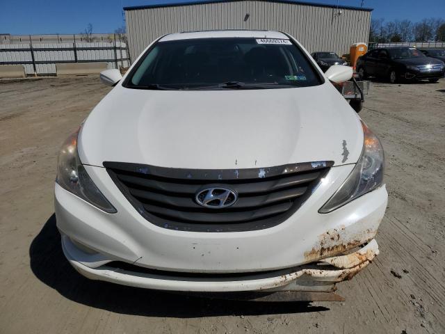 5NPEC4AC1DH523307 - 2013 HYUNDAI SONATA SE WHITE photo 5