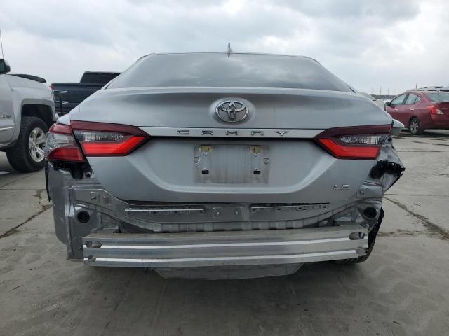 4T1C11AK5NU646159 - 2022 TOYOTA CAMRY LE SILVER photo 6