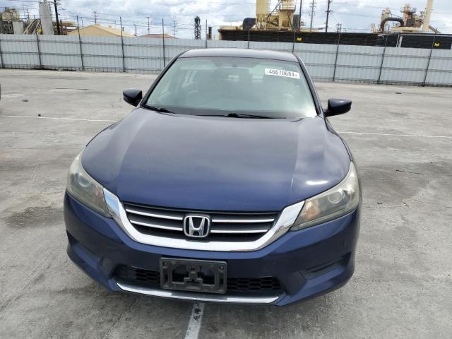 1HGCR2F37DA192079 - 2013 HONDA ACCORD LX BLUE photo 5