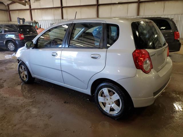 KL1TD6DE3AB117725 - 2010 CHEVROLET AVEO LS SILVER photo 2