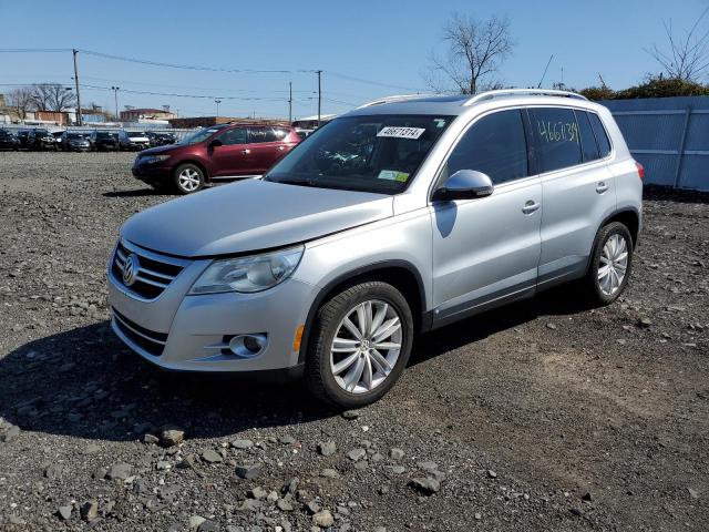 WVGBV7AX9BW560920 - 2011 VOLKSWAGEN TIGUAN S SILVER photo 1