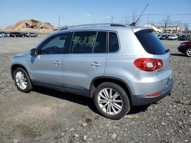 WVGBV7AX9BW560920 - 2011 VOLKSWAGEN TIGUAN S SILVER photo 2