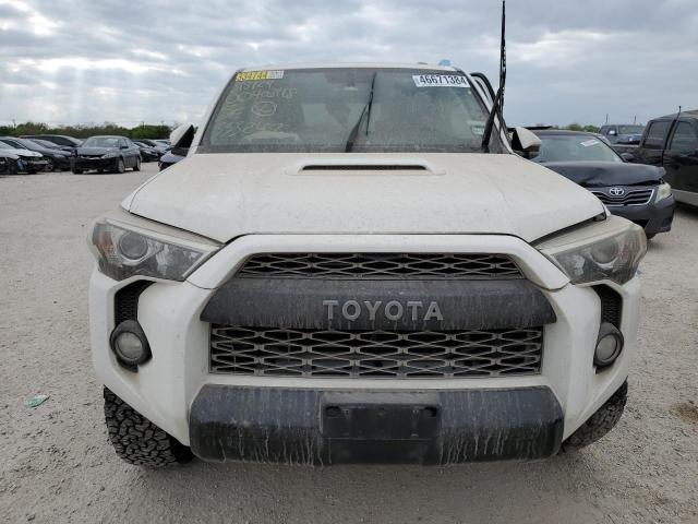 JTEBU5JRXG5333242 - 2016 TOYOTA 4RUNNER SR5/SR5 PREMIUM WHITE photo 5