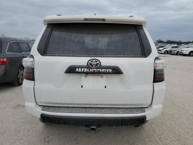 JTEBU5JRXG5333242 - 2016 TOYOTA 4RUNNER SR5/SR5 PREMIUM WHITE photo 6