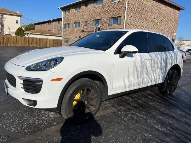 WP1AA2A21GKA09638 - 2016 PORSCHE CAYENNE WHITE photo 2