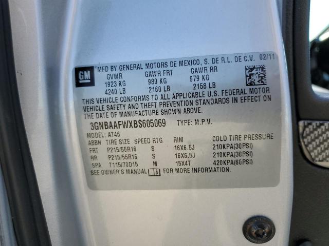 3GNBAAFWXBS605069 - 2011 CHEVROLET HHR LS 银色 照片 13