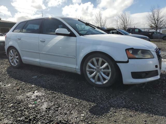 WAUBJBFM2BA071058 - 2011 AUDI A3 PREMIUM WHITE photo 4