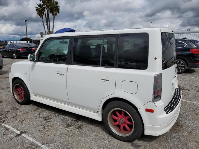 JTLKT324440138894 - 2004 TOYOTA SCION XB 白色 照片 2