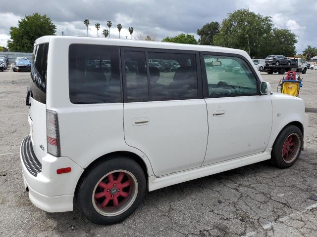 JTLKT324440138894 - 2004 TOYOTA SCION XB 白色 照片 3