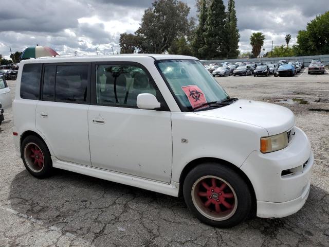 JTLKT324440138894 - 2004 TOYOTA SCION XB 白色 照片 4