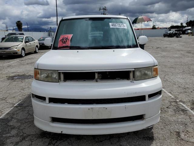 JTLKT324440138894 - 2004 TOYOTA SCION XB 白色 照片 5