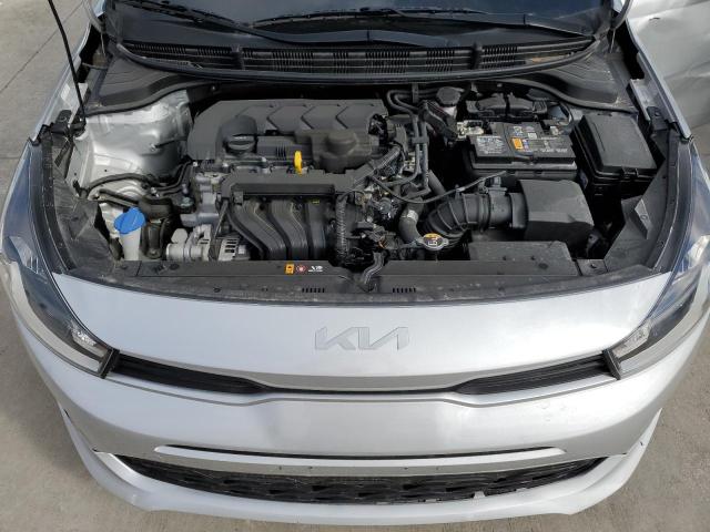 3KPA24AD8NE437184 - 2022 KIA RIO LX SILVER photo 11