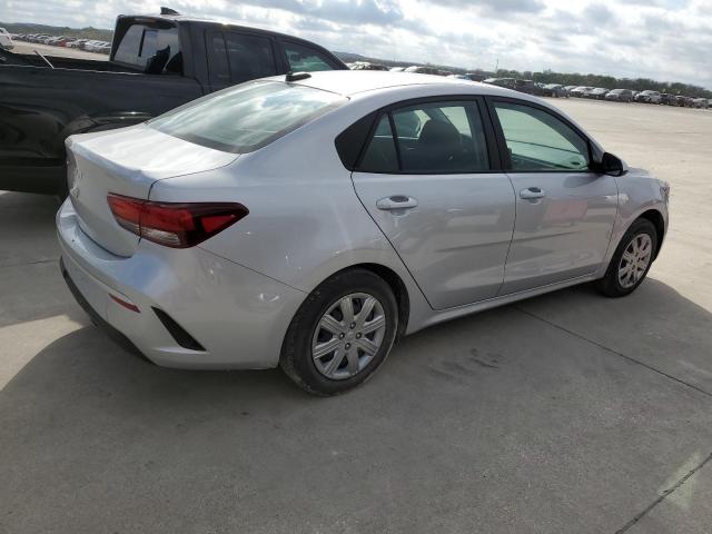 3KPA24AD8NE437184 - 2022 KIA RIO LX SILVER photo 3