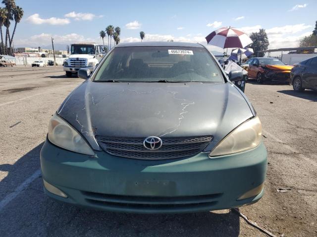 4T1BE32K52U566687 - 2002 TOYOTA CAMRY LE GREEN photo 5