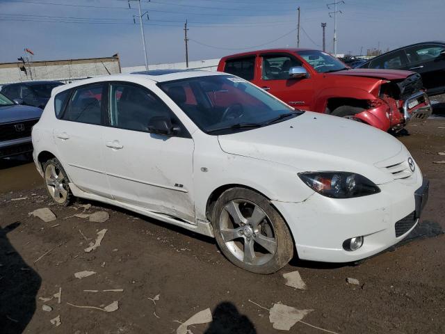 JM1BK343361504649 - 2006 MAZDA 3 HATCHBACK WHITE photo 4