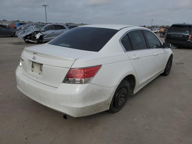 1HGCP2E34AA132456 - 2010 HONDA ACCORD LX WHITE photo 3