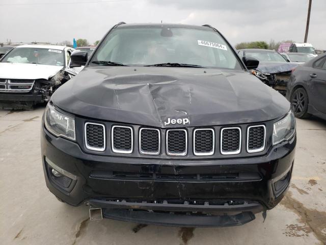 3C4NJCBB7KT613676 - 2019 JEEP COMPASS LATITUDE BLACK photo 5