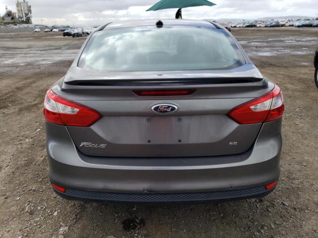 1FADP3F21EL300147 - 2014 FORD FOCUS SE GRAY photo 6