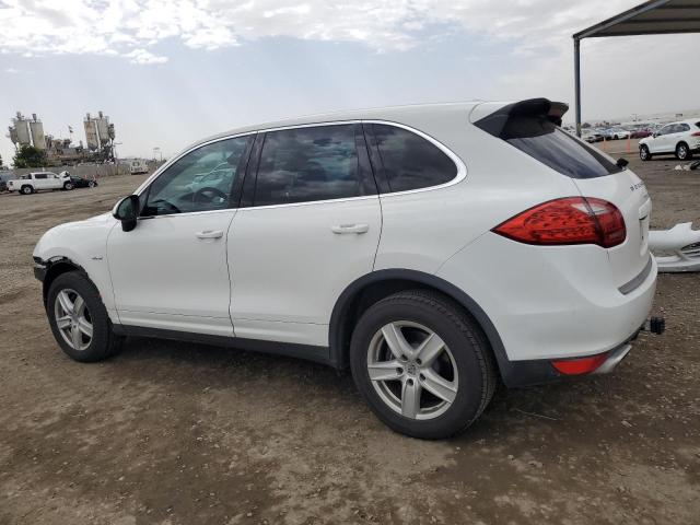 WP1AF2A24DLA31138 - 2013 PORSCHE CAYENNE WHITE photo 2