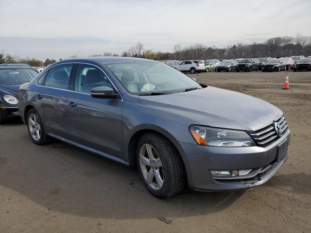 1VWAT7A31FC085500 - 2015 VOLKSWAGEN PASSAT S GRAY photo 4