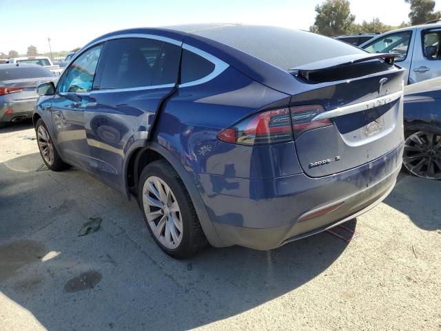 5YJXCBE27JF117816 - 2018 TESLA MODEL X BLUE photo 2