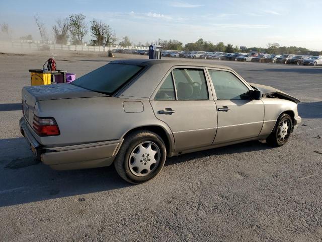 WDBEA32E2RC110488 - 1994 MERCEDES-BENZ E 320 TAN photo 3