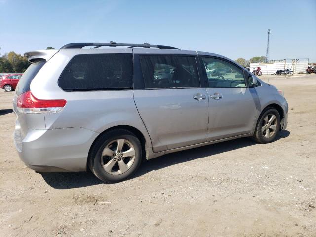 5TDKK3DC0BS033671 - 2011 TOYOTA SIENNA LE SILVER photo 3