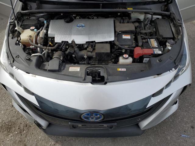 JTDKARFP1H3060085 - 2017 TOYOTA PRIUS PRIM SILVER photo 11