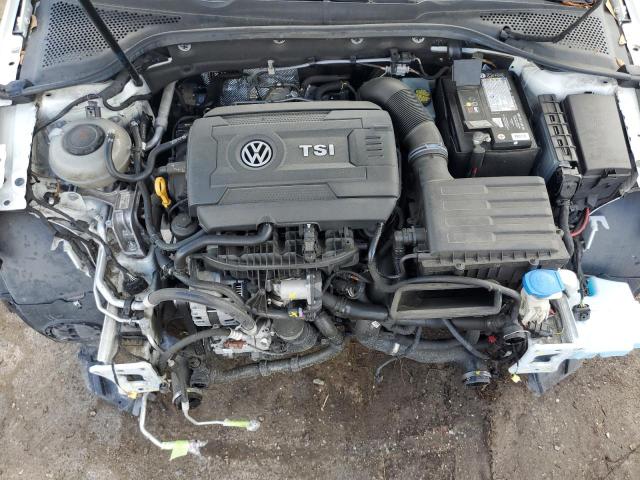 3VW547AU4JM252267 - 2018 VOLKSWAGEN GTI S WHITE photo 11