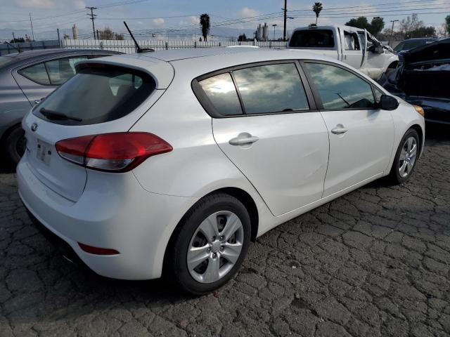 KNAFK5A86G5604703 - 2016 KIA FORTE LX WHITE photo 3