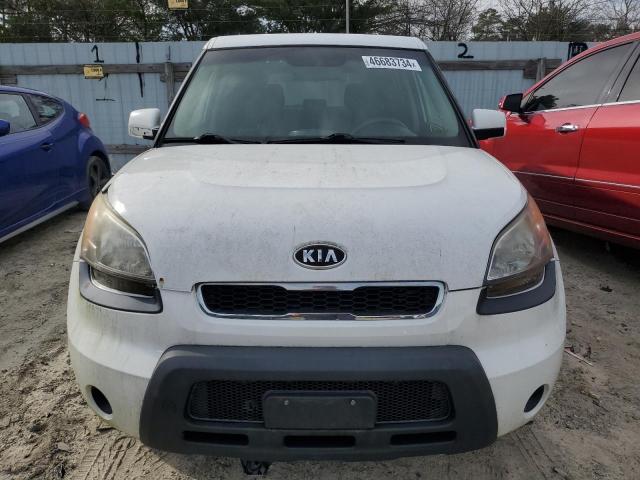 KNDJT2A25B7346370 - 2011 KIA SOUL + WHITE photo 5