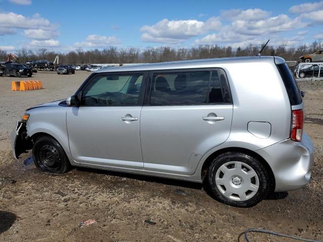 JTLZE4FE4B1123157 - 2011 TOYOTA SCION XB SILVER photo 2