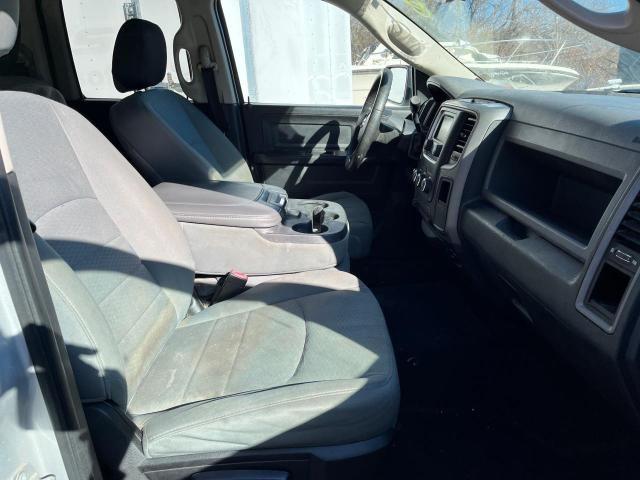 1C6RR7FT0DS710105 - 2013 RAM 1500 ST SILVER photo 5
