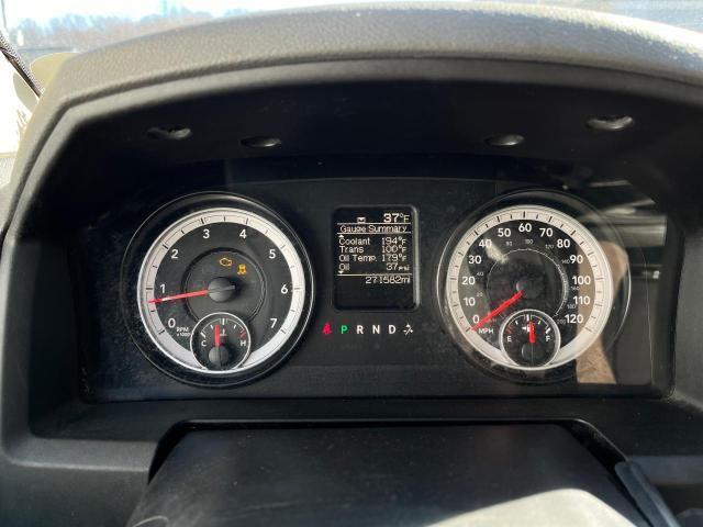 1C6RR7FT0DS710105 - 2013 RAM 1500 ST SILVER photo 8