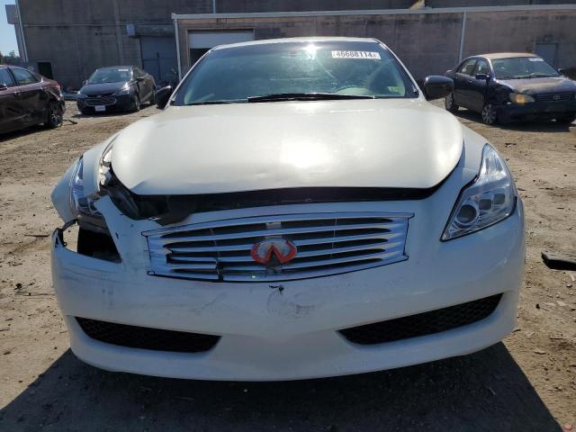 JNKCV64F59M652617 - 2009 INFINITI G37 WHITE photo 5