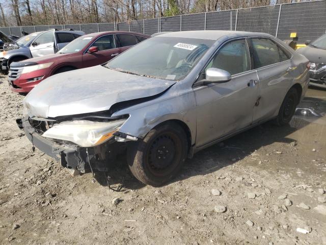 4T1BF1FK7FU092551 - 2015 TOYOTA CAMRY LE SILVER photo 1