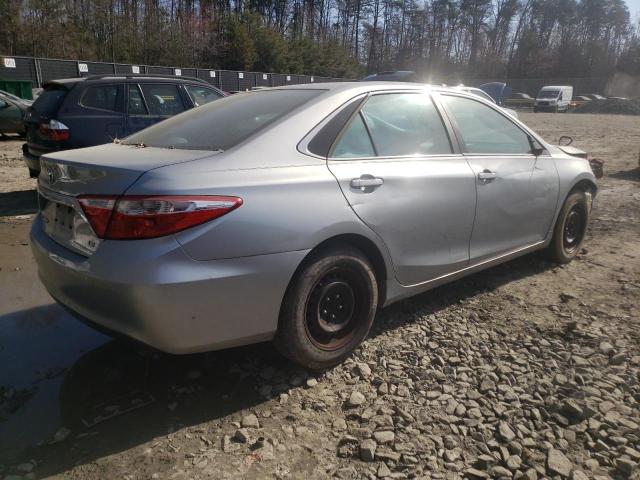 4T1BF1FK7FU092551 - 2015 TOYOTA CAMRY LE SILVER photo 3
