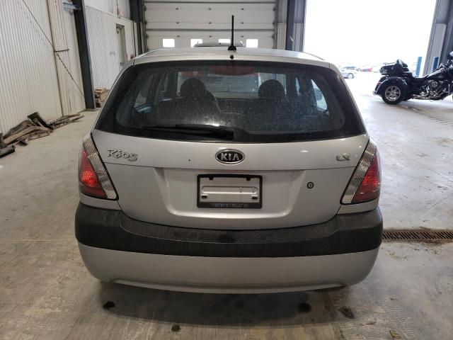 KNADE243796546241 - 2009 KIA RIO 5 SX SILVER photo 6