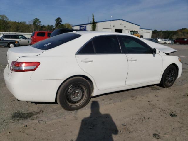 4T1BF3EK0BU775568 - 2011 TOYOTA CAMRY BASE WHITE photo 3