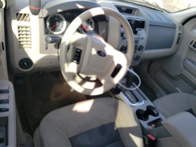 1FMCU93168KA26897 - 2008 FORD ESCAPE XLT WHITE photo 8