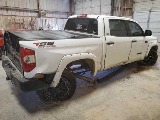 5TFDW5F19GX559447 - 2016 TOYOTA TUNDRA CREWMAX SR5 WHITE photo 3