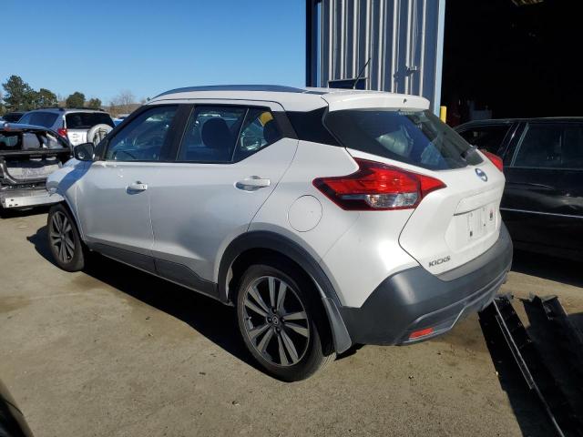 3N1CP5CU2KL521105 - 2019 NISSAN KICKS S WHITE photo 2