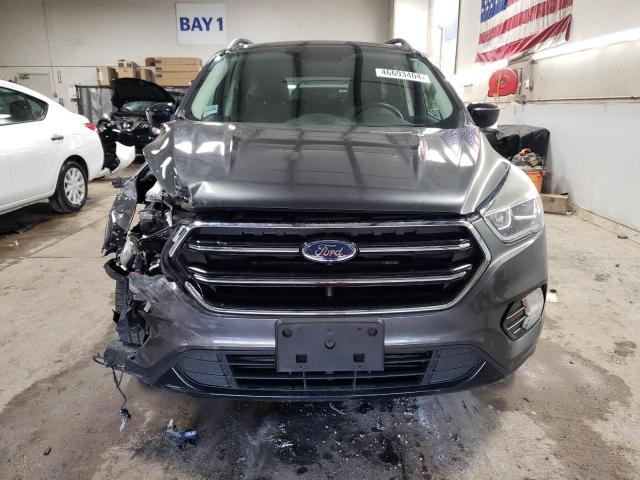 1FMCU9G9XHUA92051 - 2017 FORD ESCAPE SE GRAY photo 5