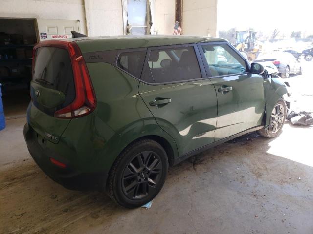 KNDJ33AU5M7136328 - 2021 KIA SOUL EX GREEN photo 3