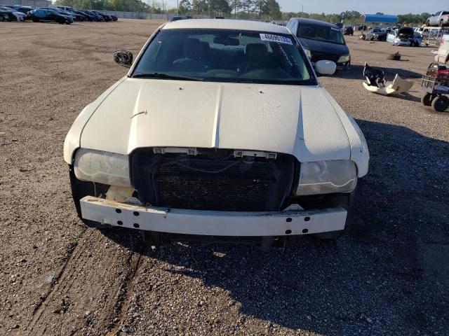 2C3KA53GX6H257252 - 2006 CHRYSLER 300 TOURING WHITE photo 5