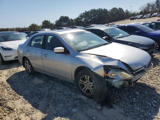 1HGCM56767A105859 - 2007 HONDA ACCORD EX SILVER photo 4